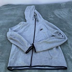 Grey Nike tech fleece